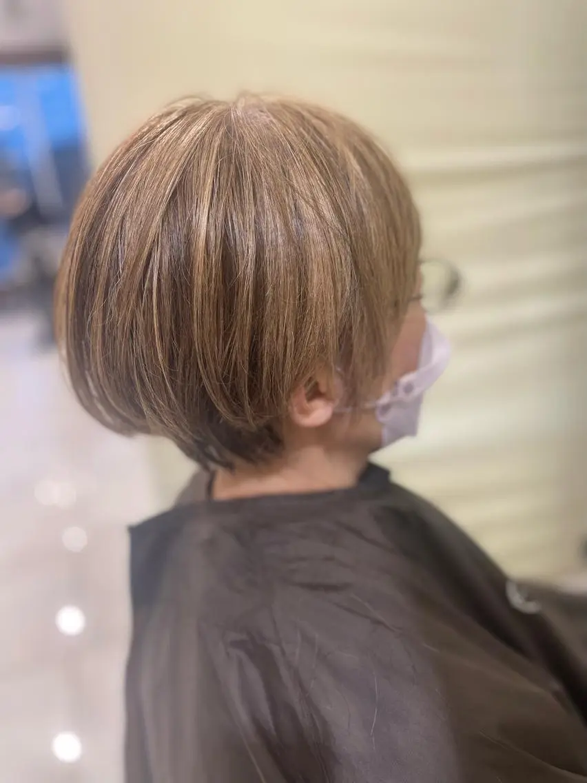 ショート カラー メンズ メンズハイライト ハイライトカラー ハイライト ヘアカラー 佐々木 麻純のヘアスタイル