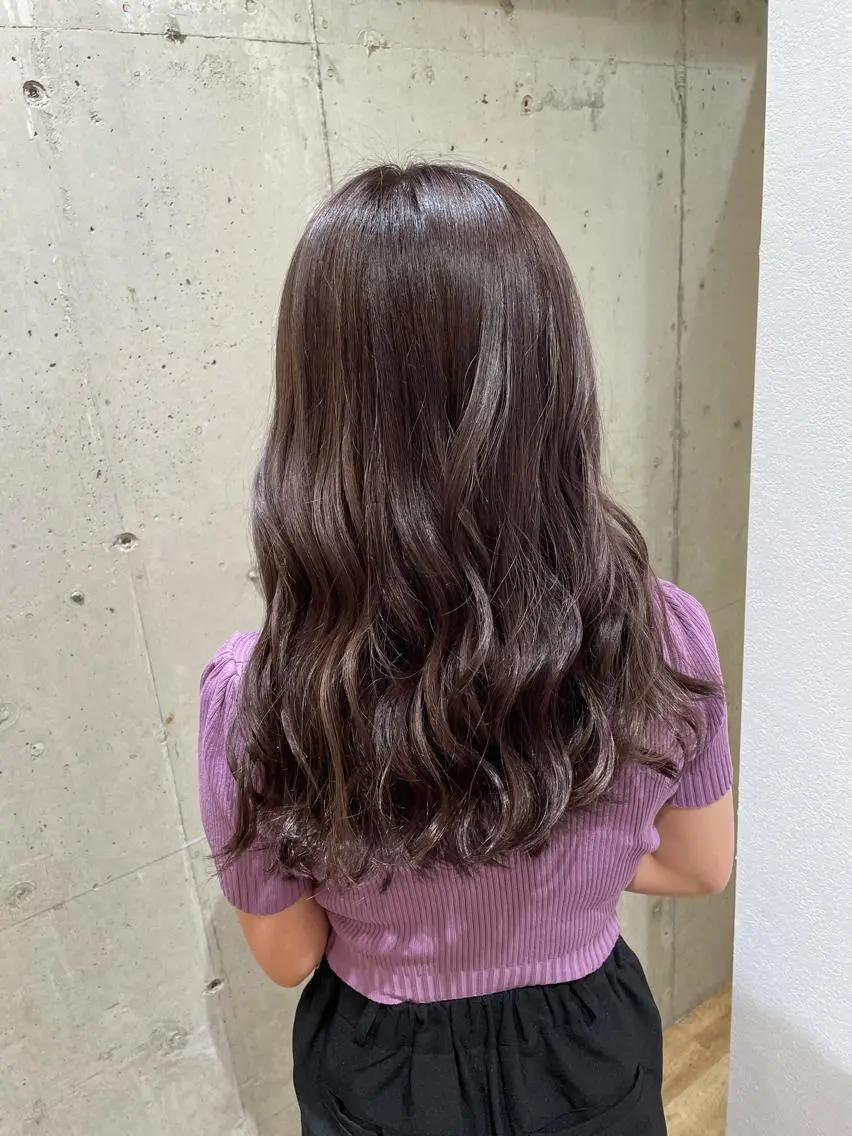 ロング カラー ヘアカラー トリートメント 山本 愛永のヘアスタイル