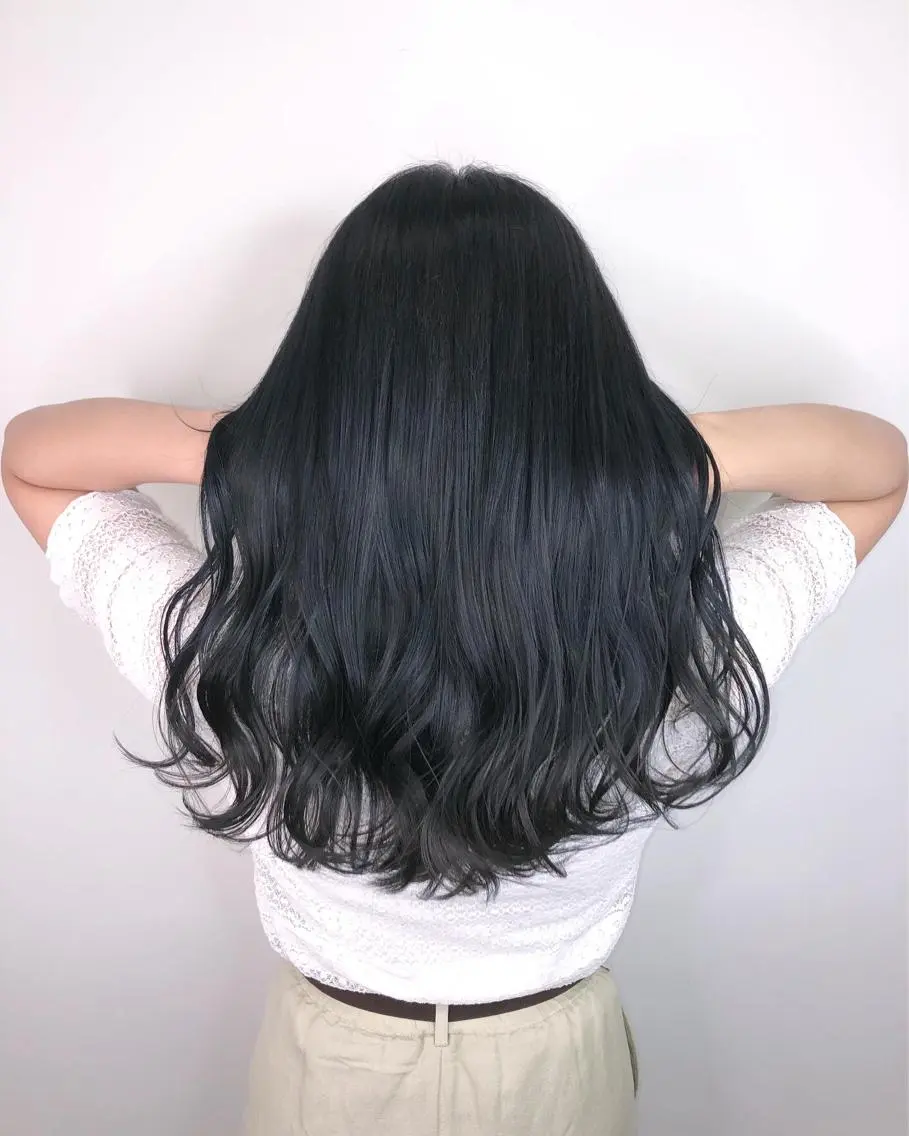 ロング カラー 手島 カミラのヘアスタイル