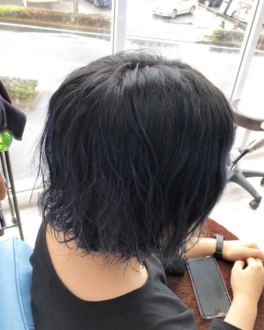 カラー ネイビーカラー 白井 つづりのヘアスタイル