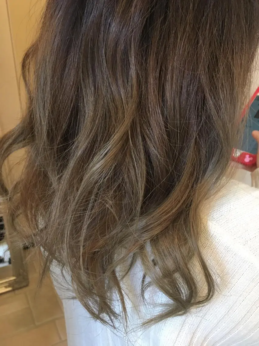 ミディアム カラー ヘアアレンジ IVY villa Suzu.のヘアスタイル