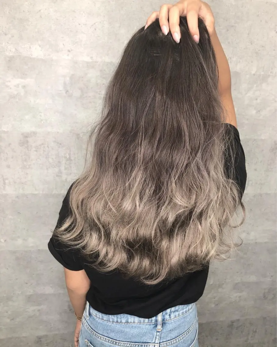 セミロング カラー 髪質改善 中川 翔のヘアスタイル