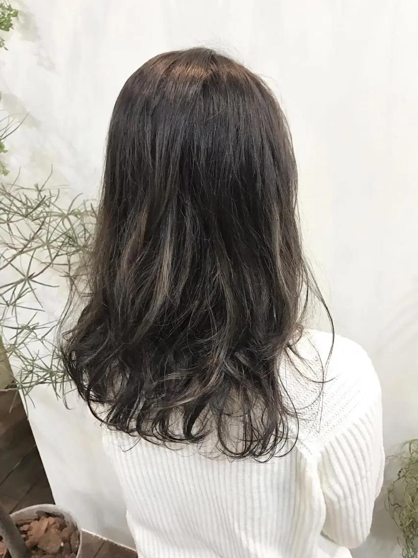 セミロング カラー パーマ ヘアアレンジ メンズ キッズ 透明感カラー グレージュ カット ヘアカラー トリートメント kobayashi $hogoのヘアスタイル