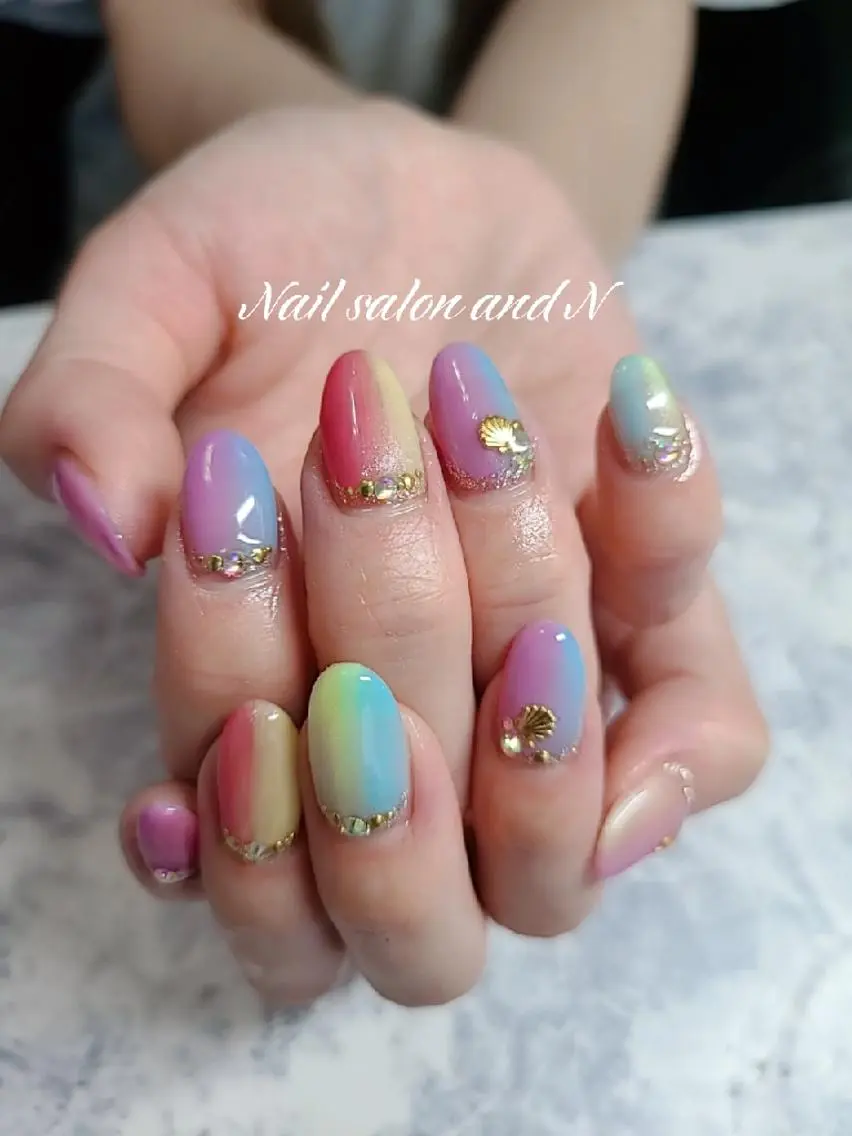 ネイル and Nのネイルデザイン