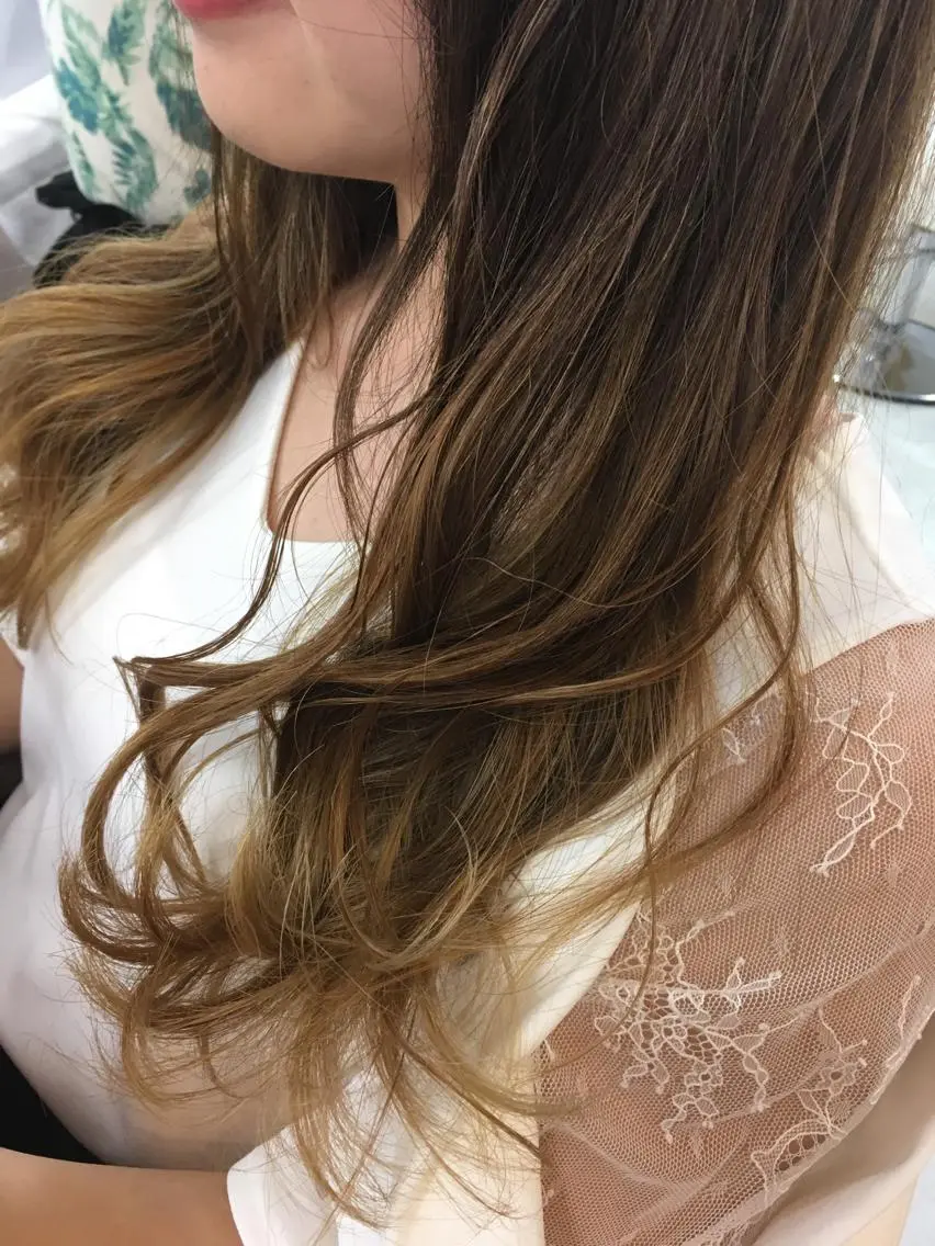 ロング カラー グラデーションカラー 髪質改善 中川 翔のヘアスタイル
