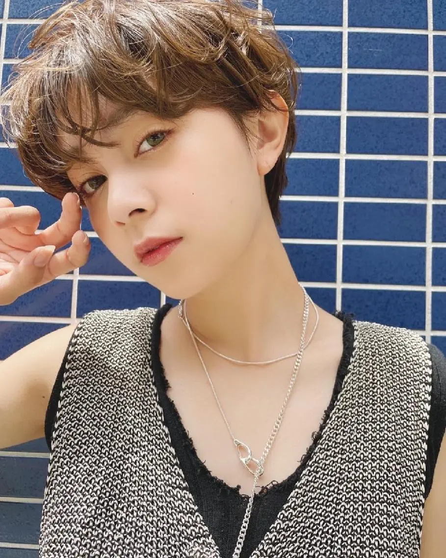 ショート カラー ヘアアレンジ 透明感/レイヤー 🇰🇷tomonaのヘアスタイル