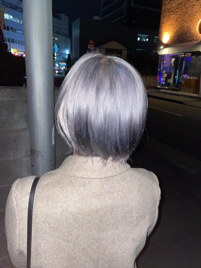 セミロング カラー パーマ ヘアアレンジ メンズ メンズバレイヤージュ メンズブリーチ メンズハイライト メンズハイトーン メンズインナーカラー ヘアカラー トリートメント 歩くパワースポット 🦋KAHOのヘアスタイル