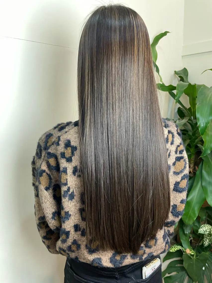 カラー バレイヤージュ ブリーチ ケアブリーチ ダブルカラー イヤリングカラー 戸川 紗良のヘアスタイル