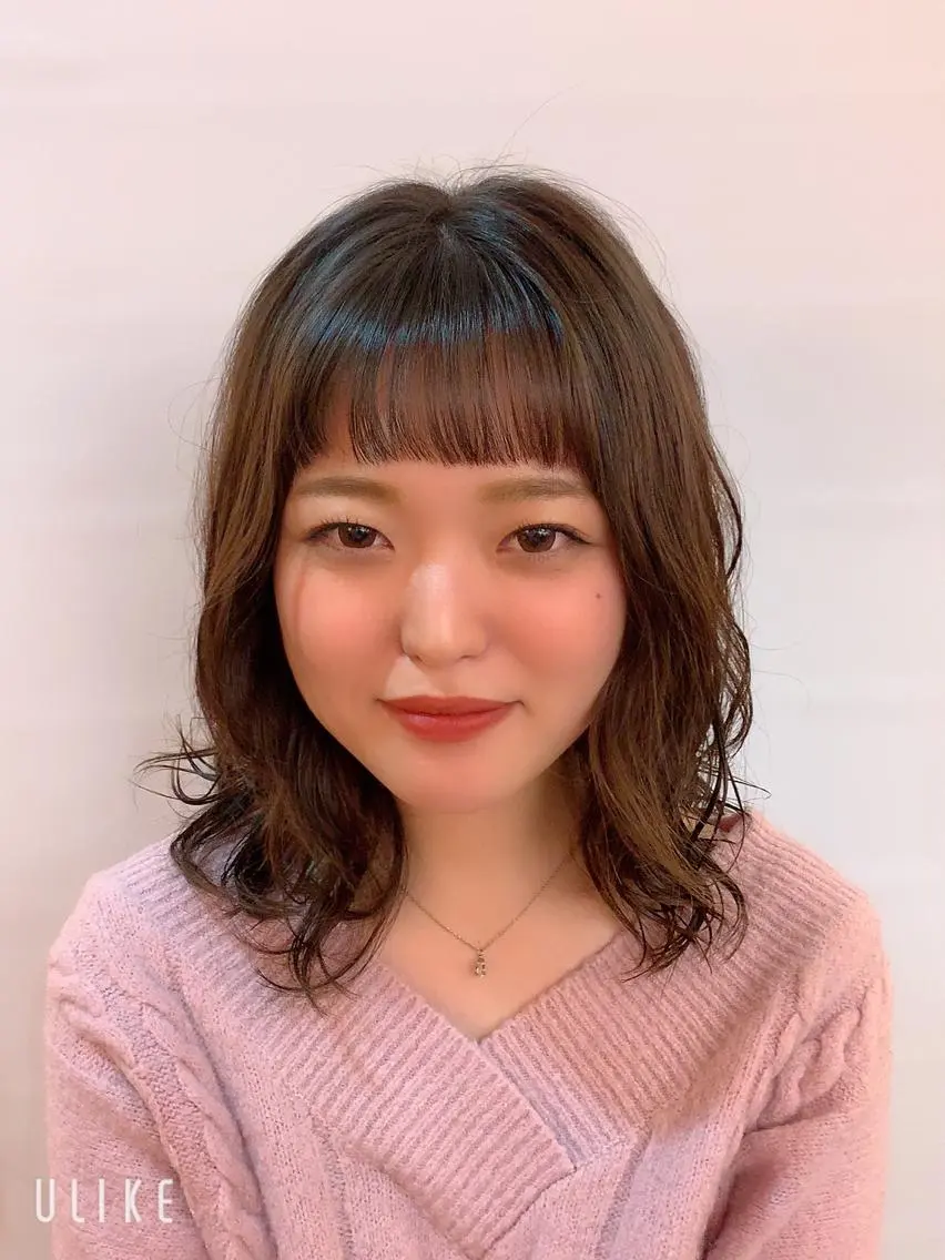 ミディアム カット 榎本 美雪のヘアスタイル