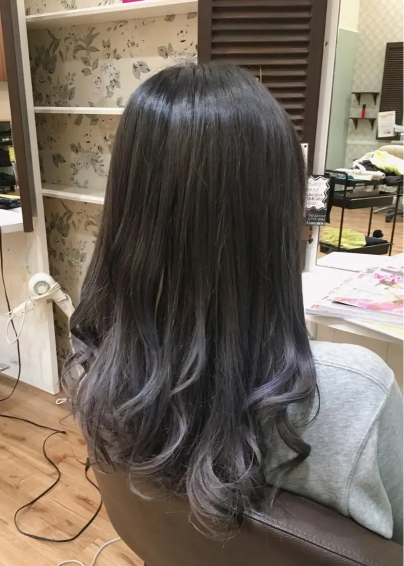 ミディアム カラー ブルーカラー ブルージュ グラデーションカラー ビーズアモール 豊田店のヘアスタイル