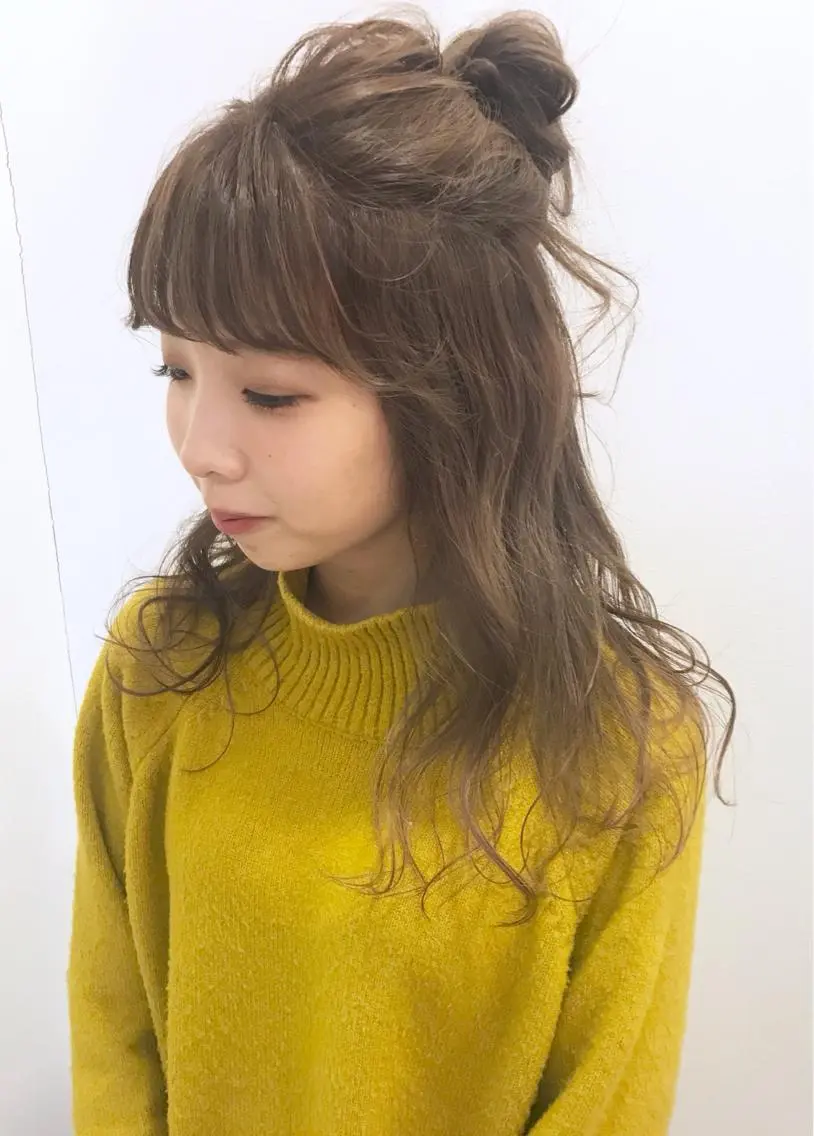 セミロング カラー ヘアアレンジ ベージュカラー ミルクティーベージュ ai あいのヘアスタイル