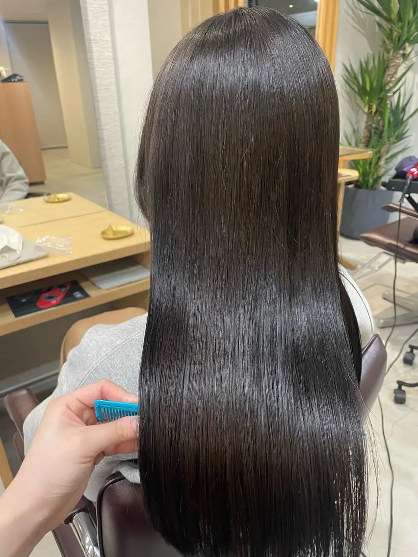 ロング 酸性ストレート ARCHE 心斎橋 常塚のヘアスタイル