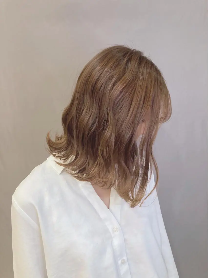 ミディアム カラー ヘアカラー トリートメント 宮原 佳苗のヘアスタイル