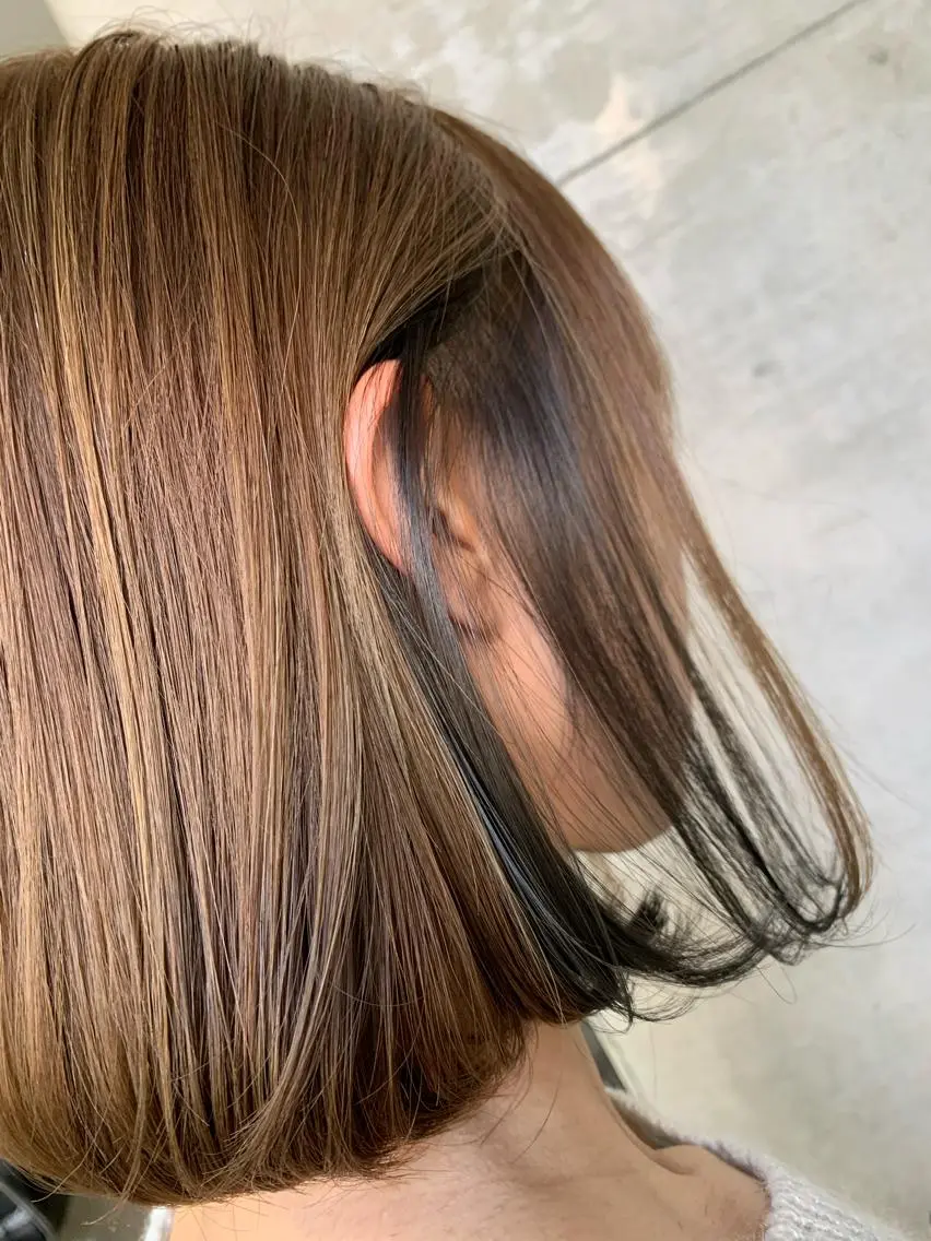 ミディアム カラー ブルーカラー インナーカラー 小林 美央のヘアスタイル