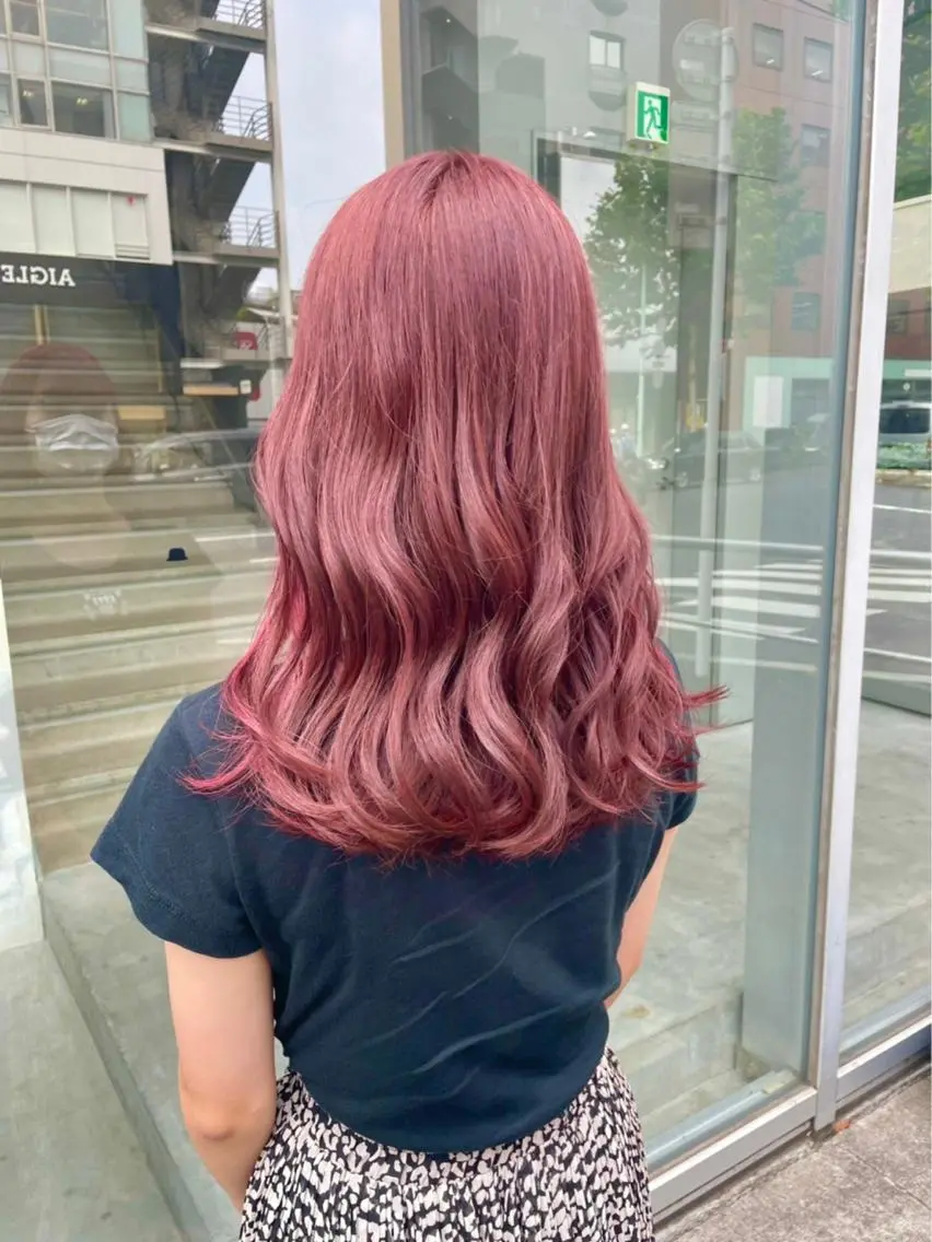 セミロング カラー 💕コテ巻き風パーマ 💕KEIYA 💕のヘアスタイル
