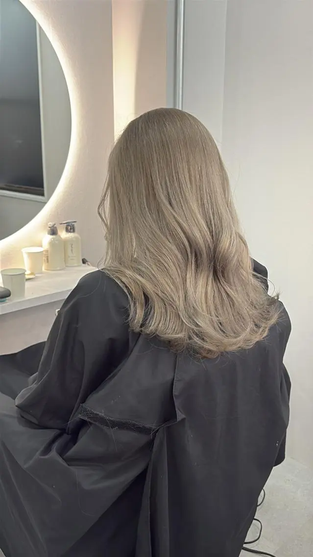 セミロング ヘアカラー ALLEN hair 京橋店のヘアスタイル
