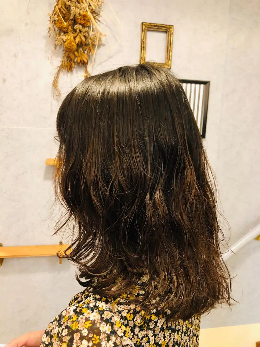 ミディアム パーマ 本多 美羽のネイルデザイン