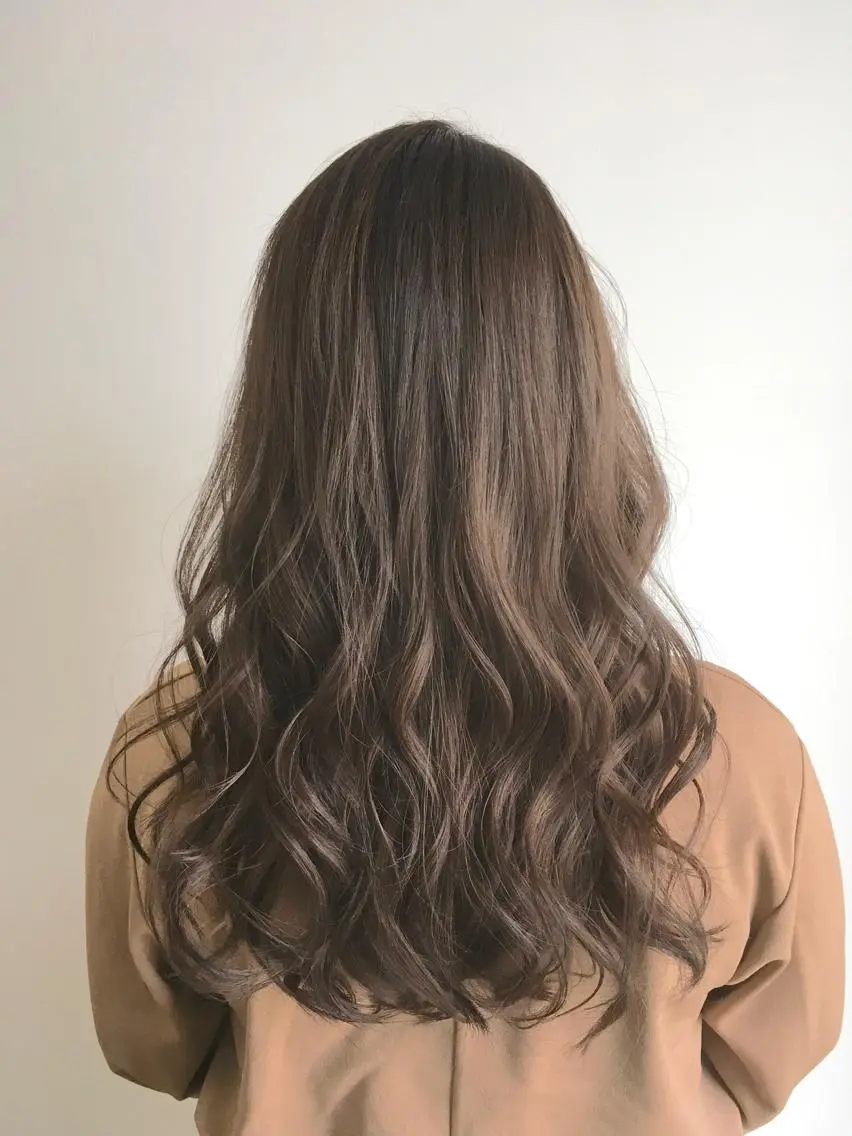 ロング カラー ベージュカラー ショコラベージュ ヘアカラー トリートメント ヘアセット yoshi ☆のヘアスタイル