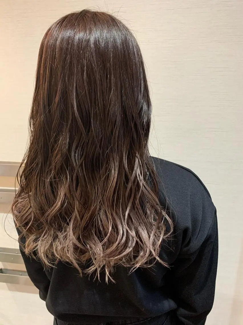 セミロング カラー 蓮見友里 PiSTA／portのヘアスタイル