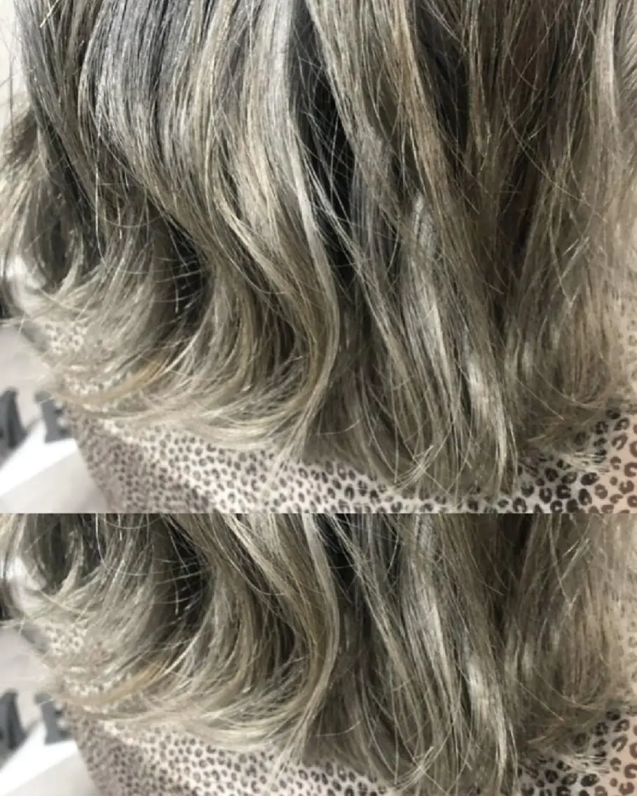 セミロング ヘアアレンジ カラー ブリーチ ハイライトカラー ハイライト See by merの眉毛・アイブロウイメージ
