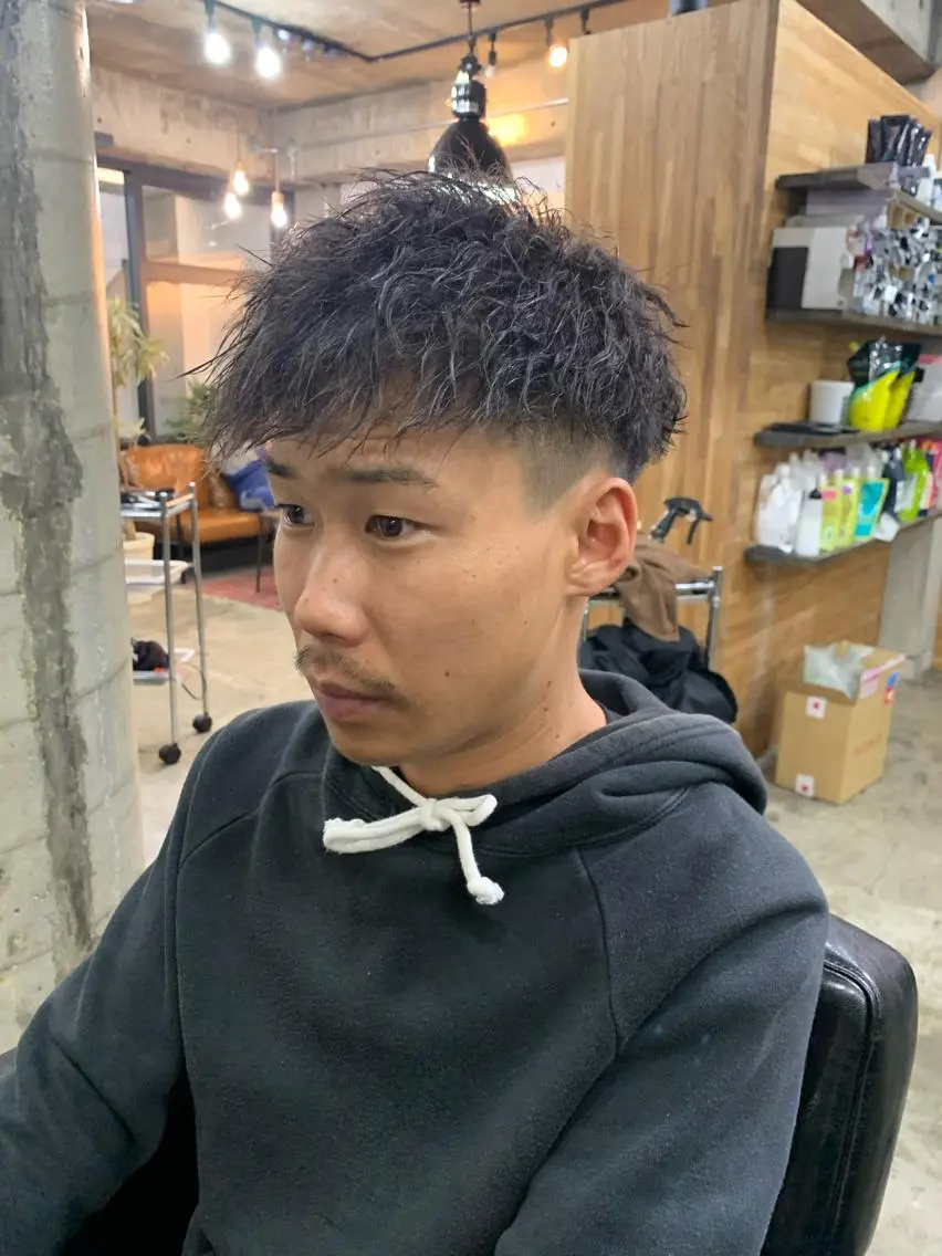 パーマ メンズ カット パーマ レイヤーカット 西村あきやのヘアスタイル