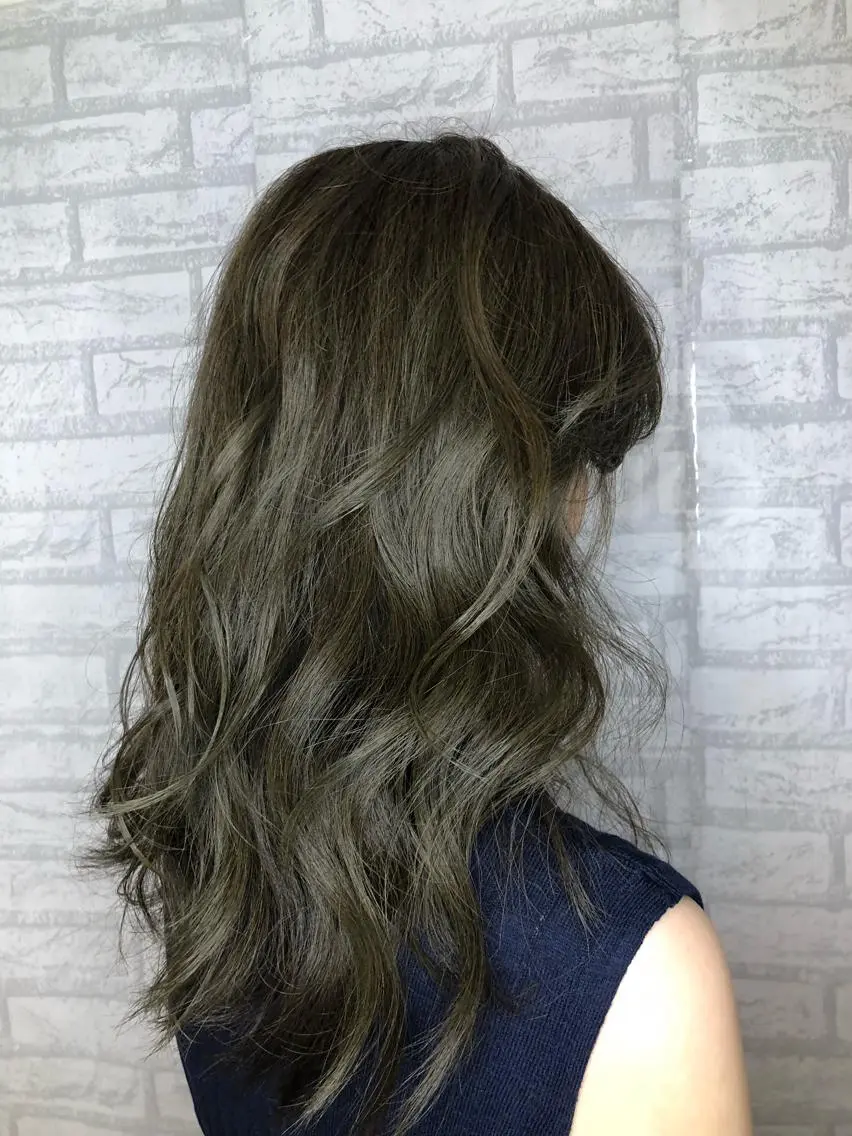 ミディアム カラー グレージュ カーキグレージュ 美髪・艶髪特化美容師 RYOJIのヘアスタイル