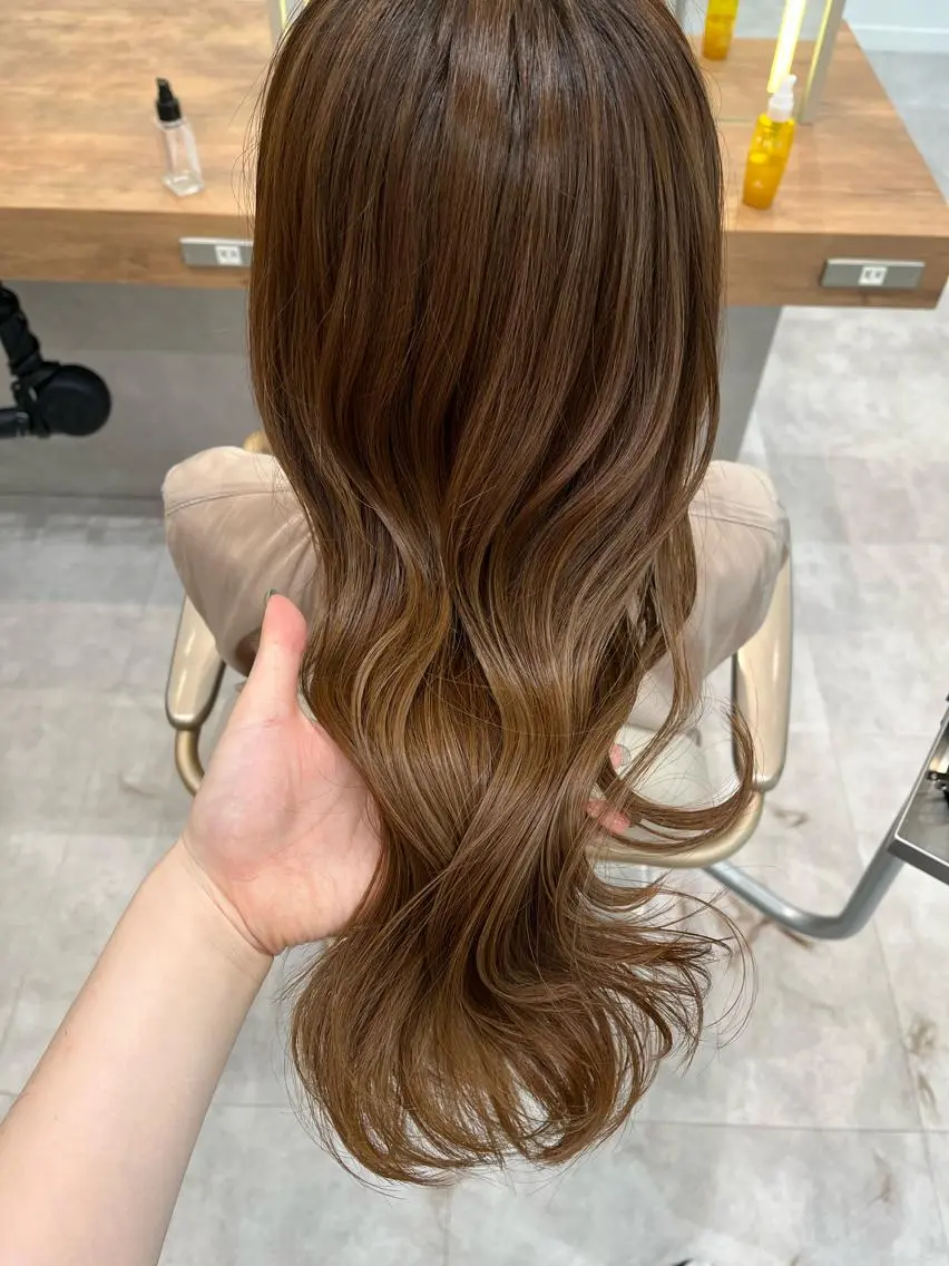 ロング カラー ハイライトカラー ハイライト 木野田 萌のヘアスタイル
