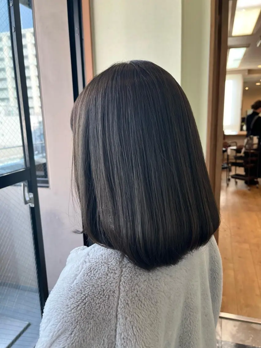 ミディアム カラー ボブ カット ヘアカラー NUMBER 天王寺 🌼yuriのヘアスタイル