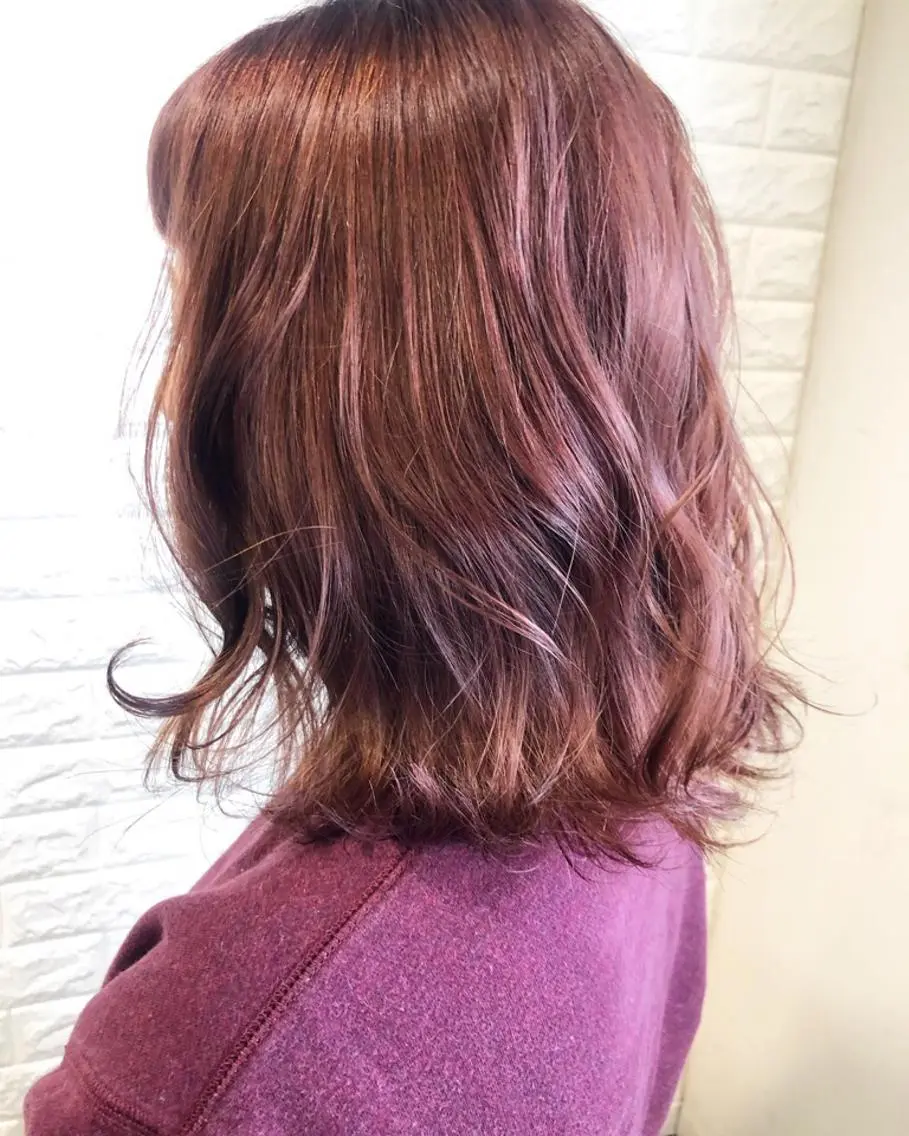 ミディアム カラー ピンクカラー ピンクパープル パープルカラー 西本 夏美のヘアスタイル