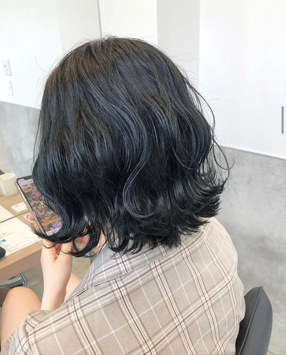 ミディアム カラー パーマ ヘアアレンジ メンズ キッズ メンズハイトーン アッシュ 透明感カラー ハイトーンカラー 外国人風カラー stylist 🌸 kana.のヘアスタイル