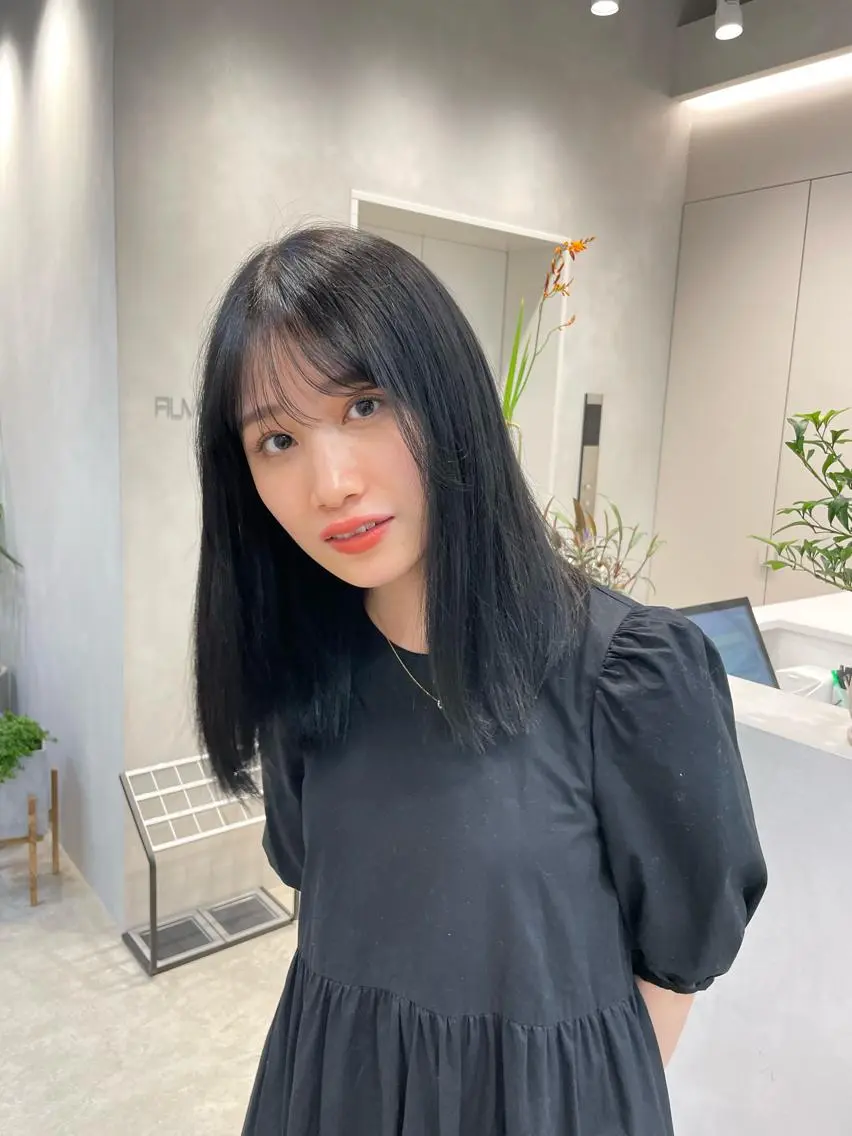セミロング トリートメント 表参道レイヤーカット 髪質改善山岸季生のヘアスタイル