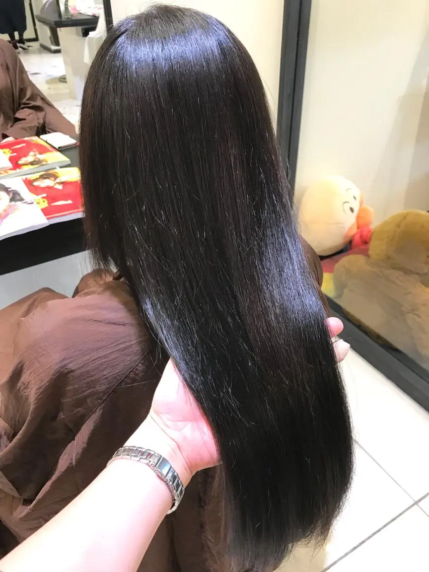 ロング カラー ラベンダーカラー ラベンダーグレー ロング Renatus店長 金子裕美のヘアスタイル