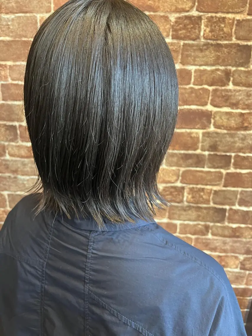 ミディアム カラー パーマ ヘアアレンジ メンズ キッズ ネイル マツエク・マツパ アイブロウ ミディアムパーマ メンズパーマ ブラウンカラー ケアカラー 透明感カラー 久木原 ゆりのヘアスタイル