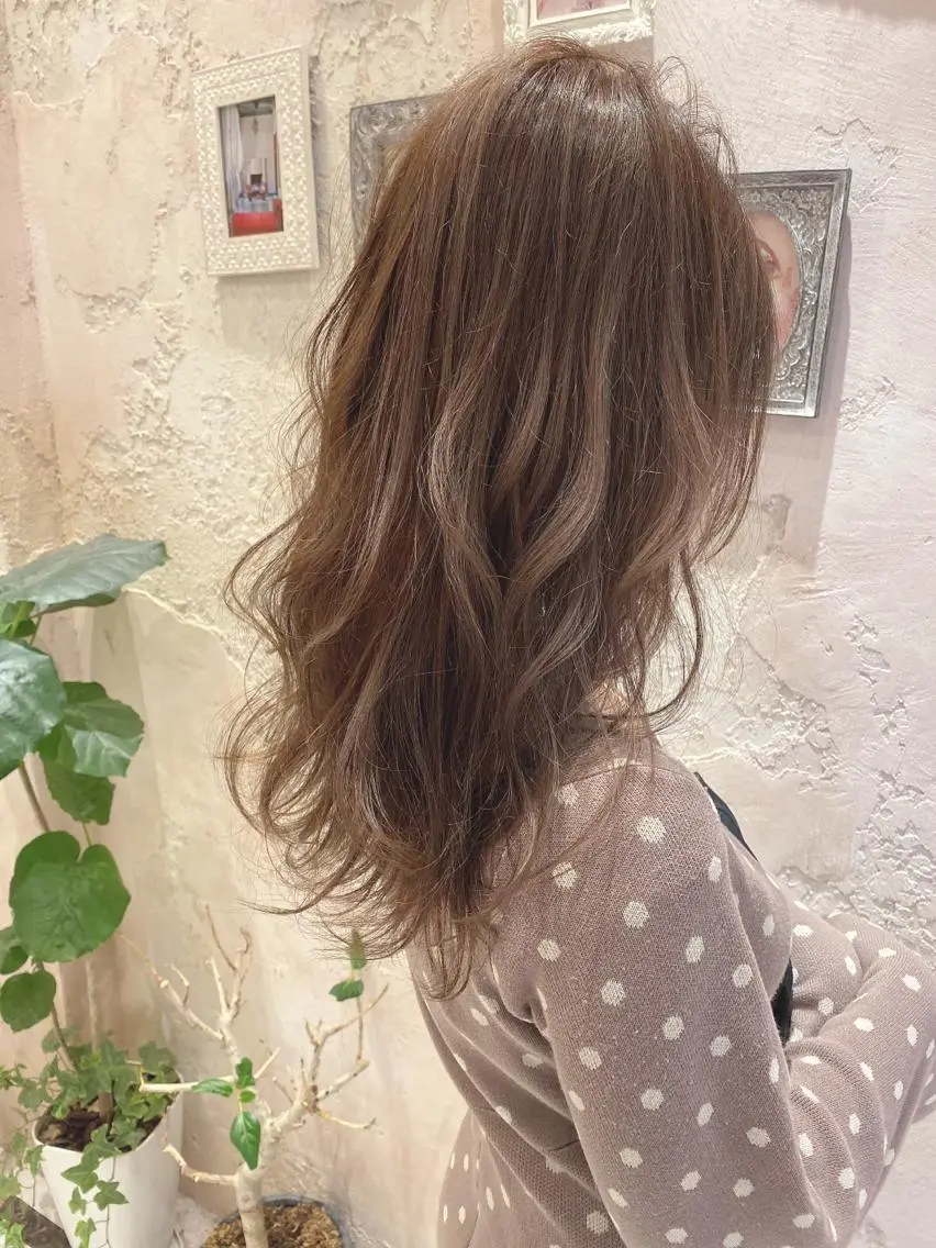 ロング ハイライト カット ヘアカラー トリートメント 縮毛矯正・髪質改善 ❣️三浦正也のヘアスタイル