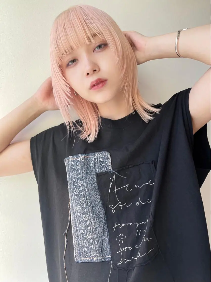 ミディアム カラー ヘアアレンジ ハイトーンを育てる ブリーチカラー/牧原のヘアスタイル
