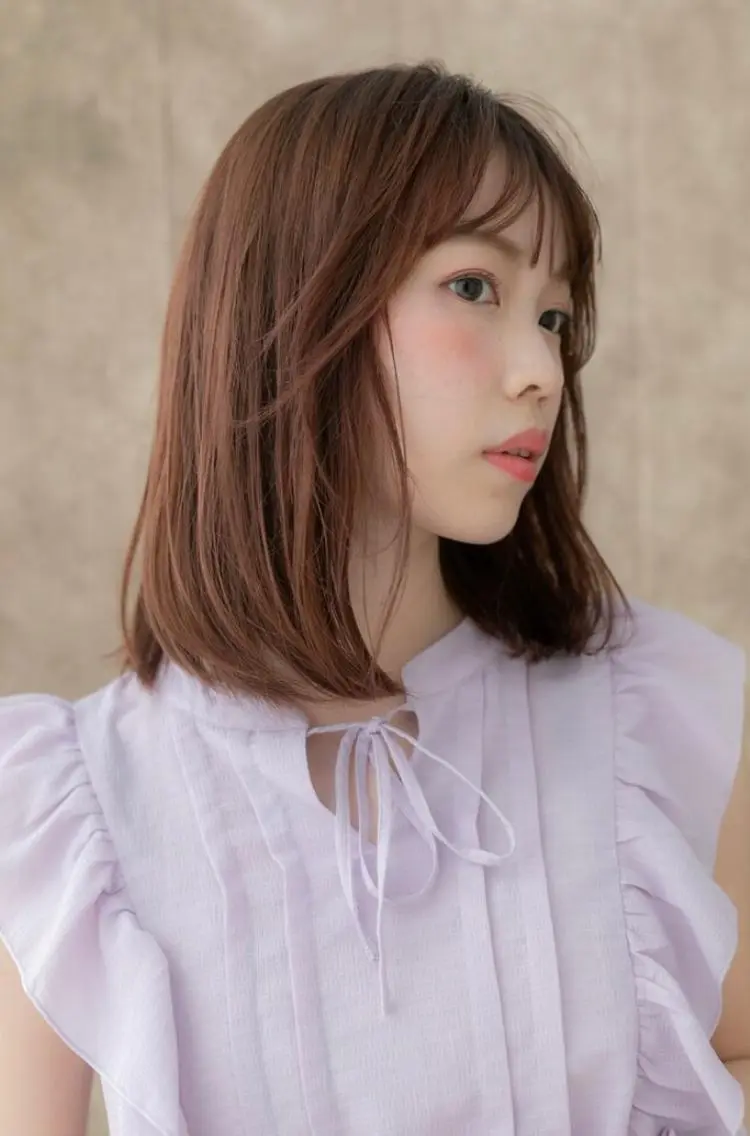 ミディアム カラー パーマ 天使の羽バング・フェザーバング 小顔カット 似合わせ✨透明感🫧 佐藤優斗のヘアスタイル