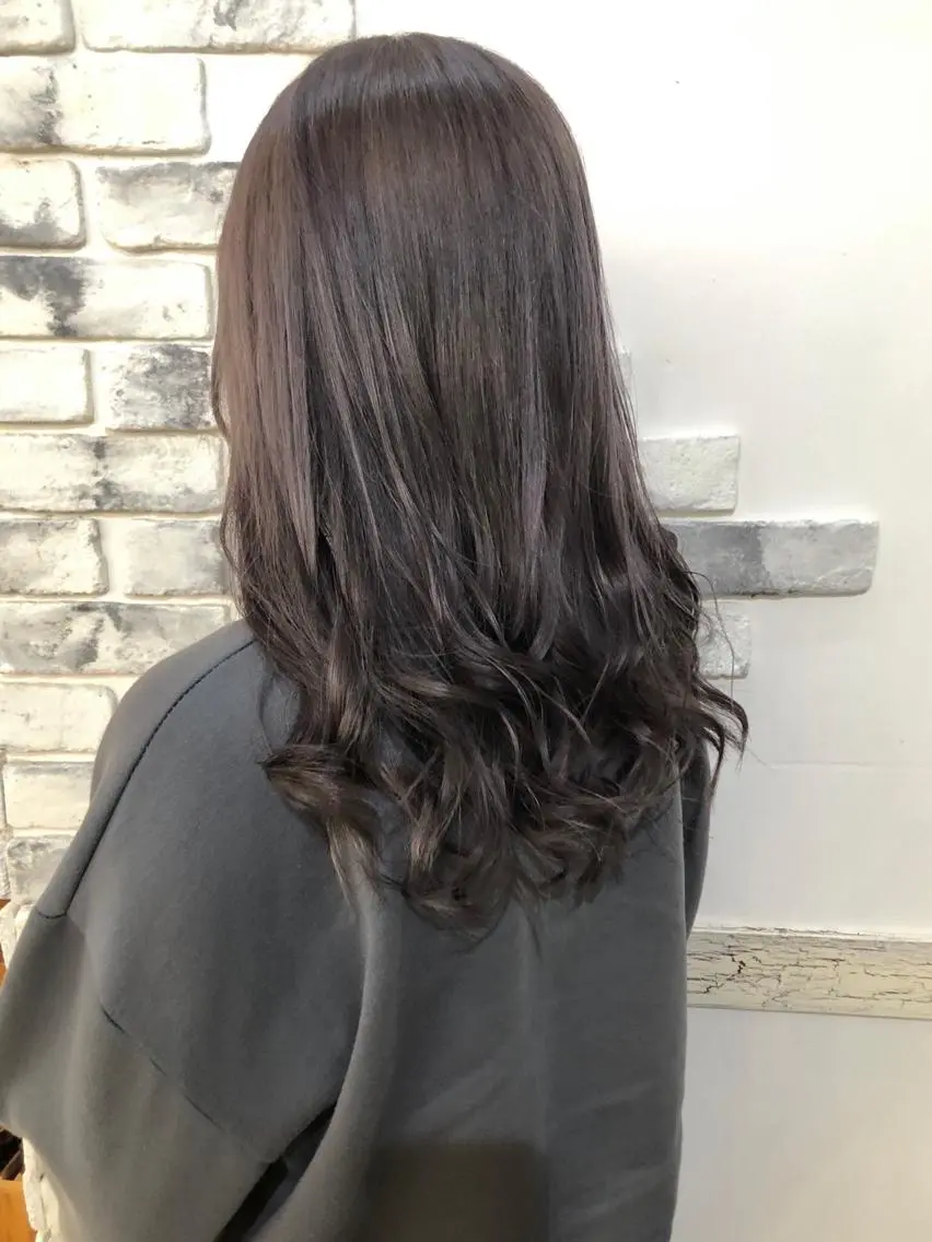 カラー グレージュ ラベンダーカラー ラベンダーグレージュ ラベンダーグレー ヘアカラー 後藤 陽花子のヘアスタイル