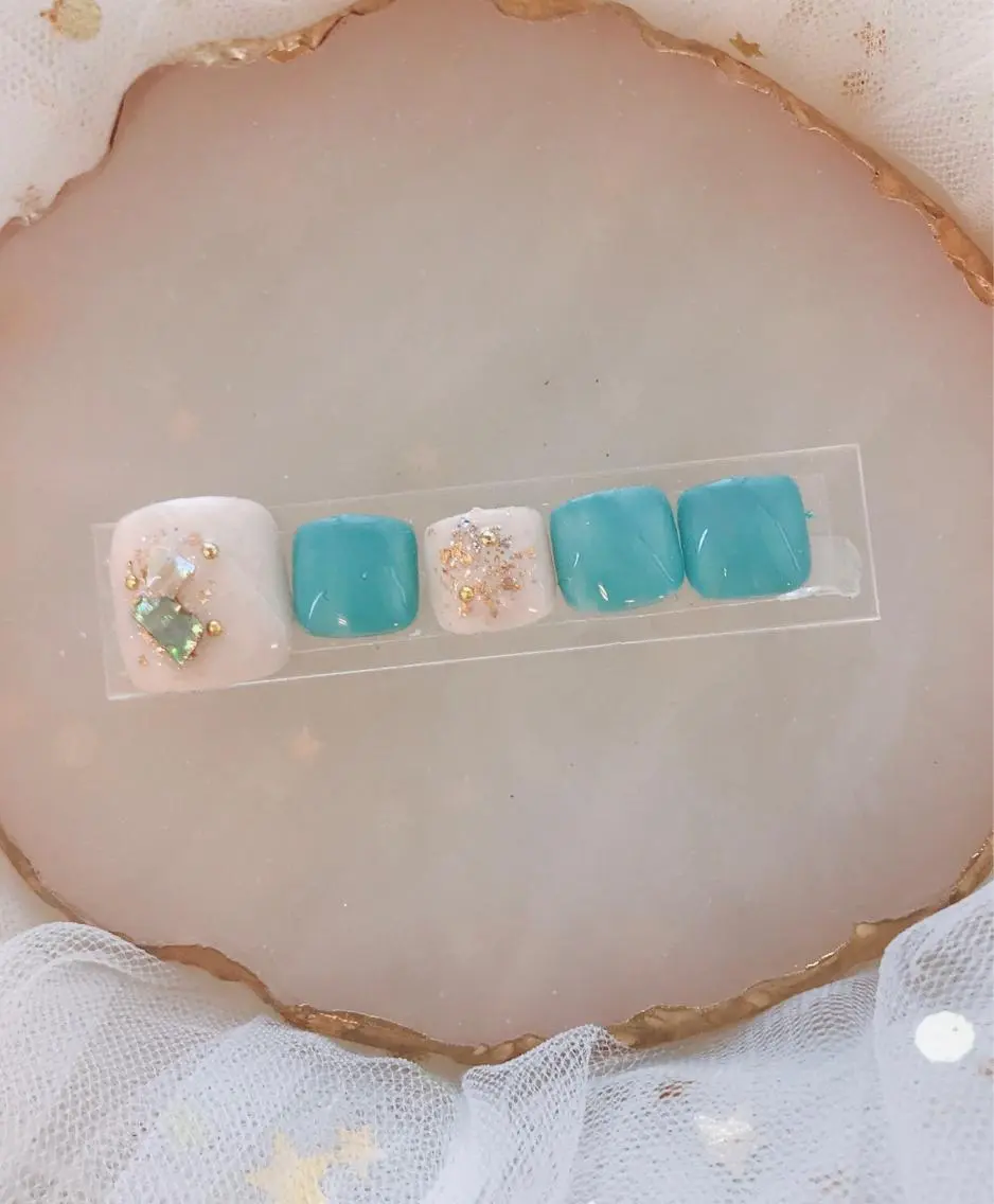 ネイル フットネイル 🎀Yumi✨ ミキネイルサロン池袋のネイルデザイン