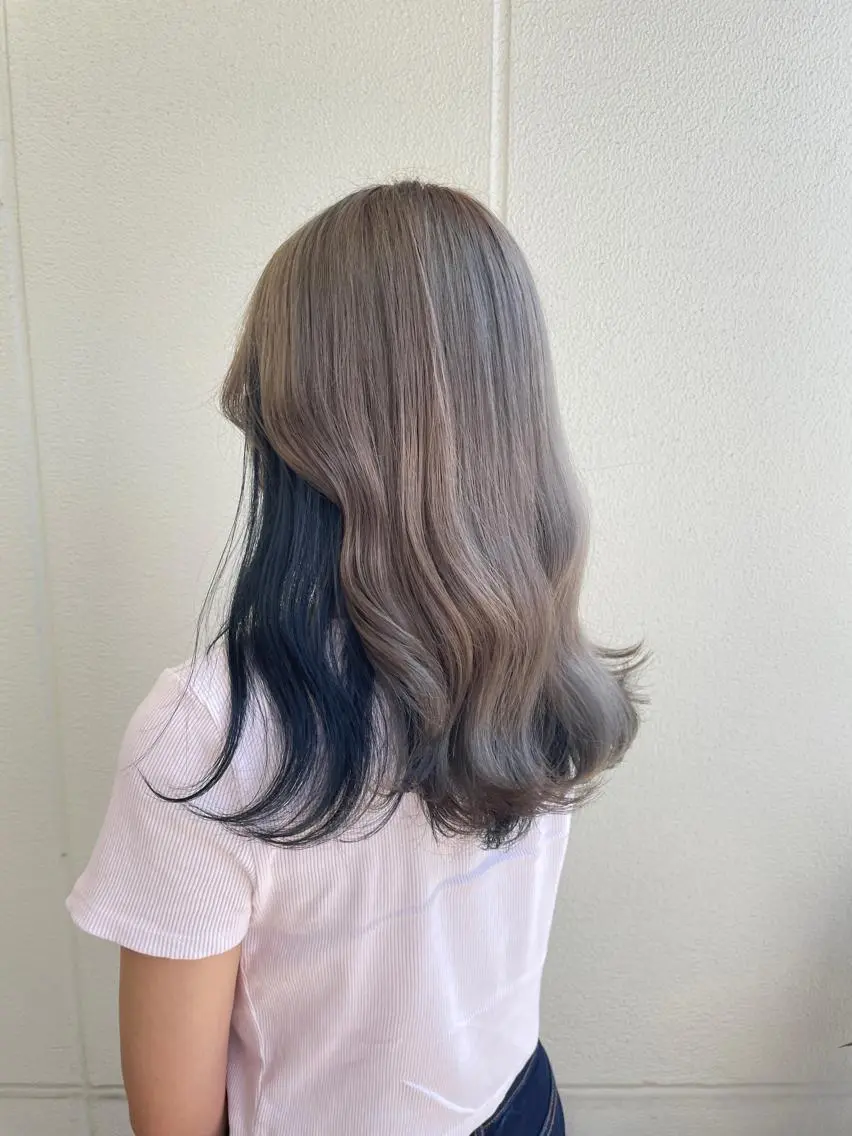 ロング カラー ヘアアレンジ ブルーカラー ネイビーカラー ヘアカラー トリートメント ヘッドスパ ヘアセット 艶カラー✨縮毛矯正✨ 翁長孝輔のヘアスタイル
