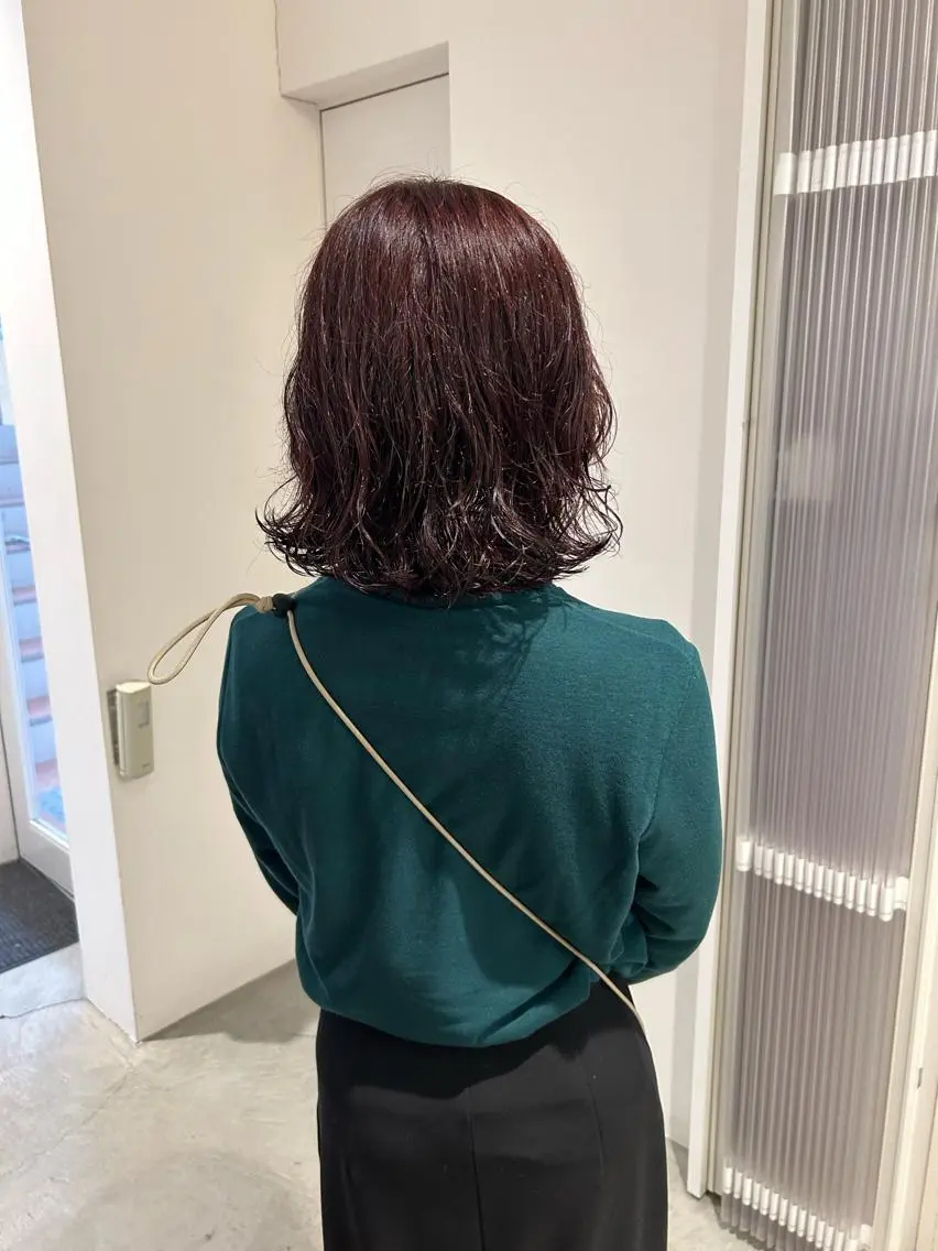 ミディアム カラー ミディアムパーマ ブラウンカラー レッドカラー レッドブラウン ボブ 、 、のヘアスタイル