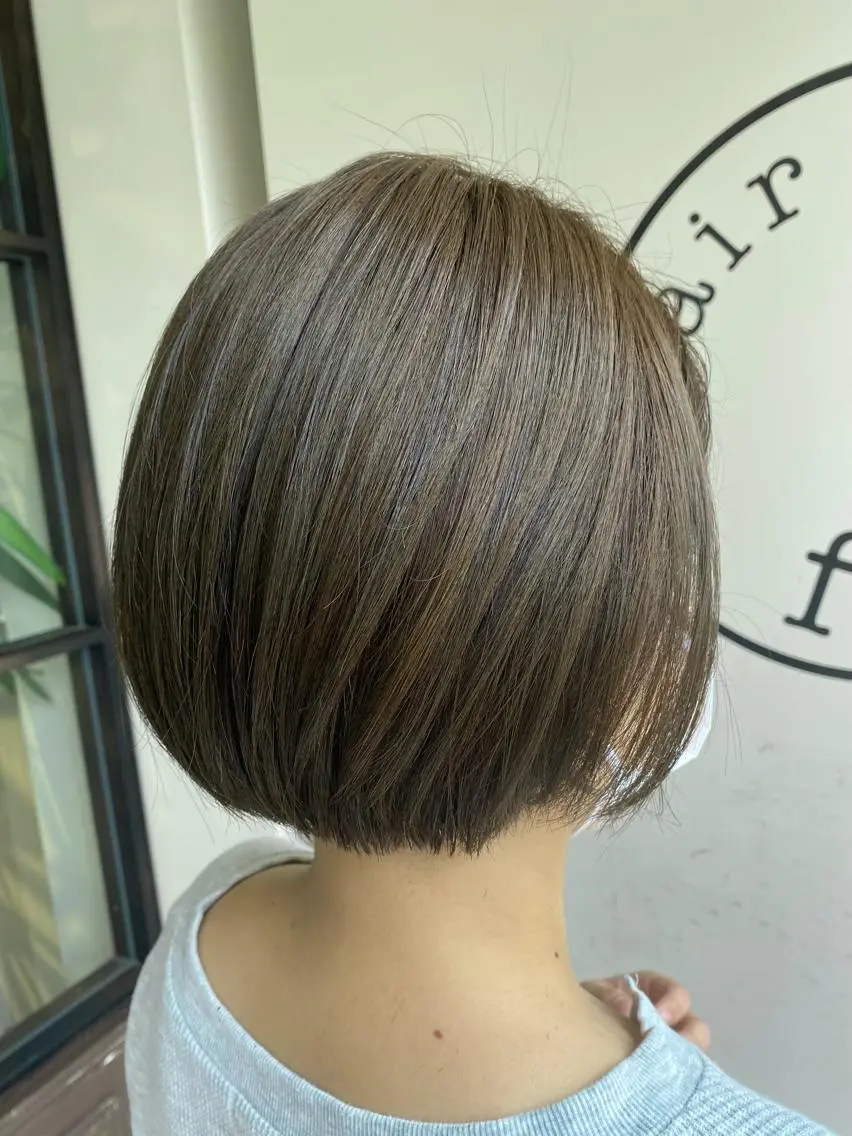 ショート カラー 川越 輝梨奈のヘアスタイル