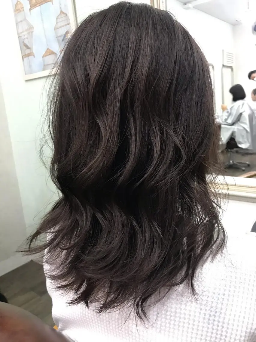 ミディアム レイヤーカット ローレイヤー ブリーチ&似合せボブ 田中寛十のヘアスタイル