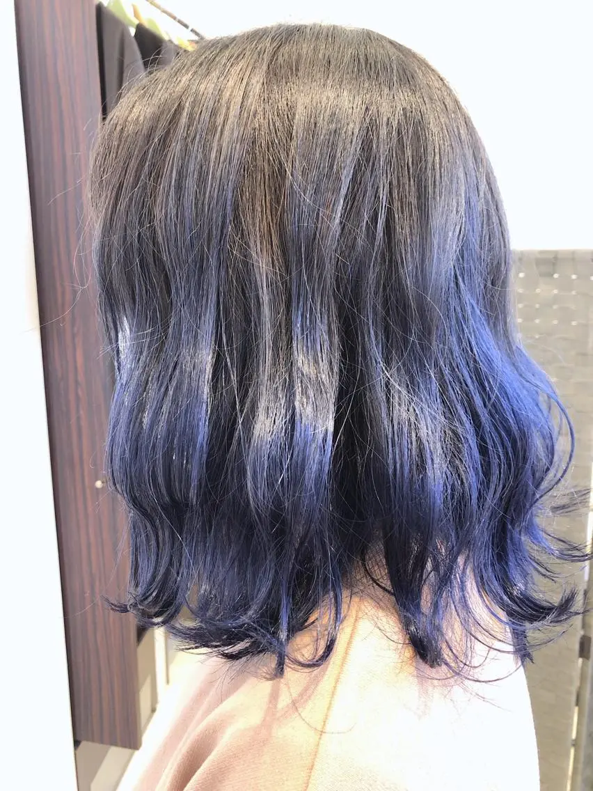 カラー 絹川 琴美のヘアスタイル