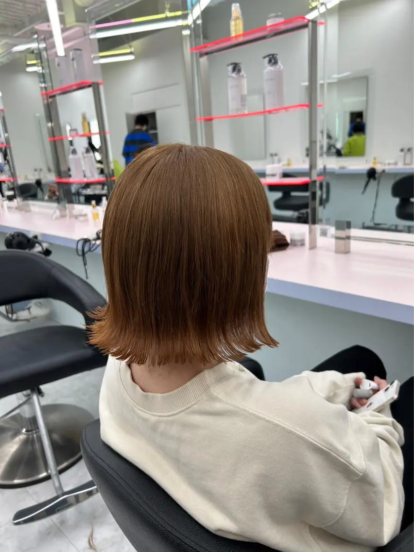セミロング カラー ヘアアレンジ 🤍透明感カラー🤍 似合わせ🤍AINEのヘアスタイル