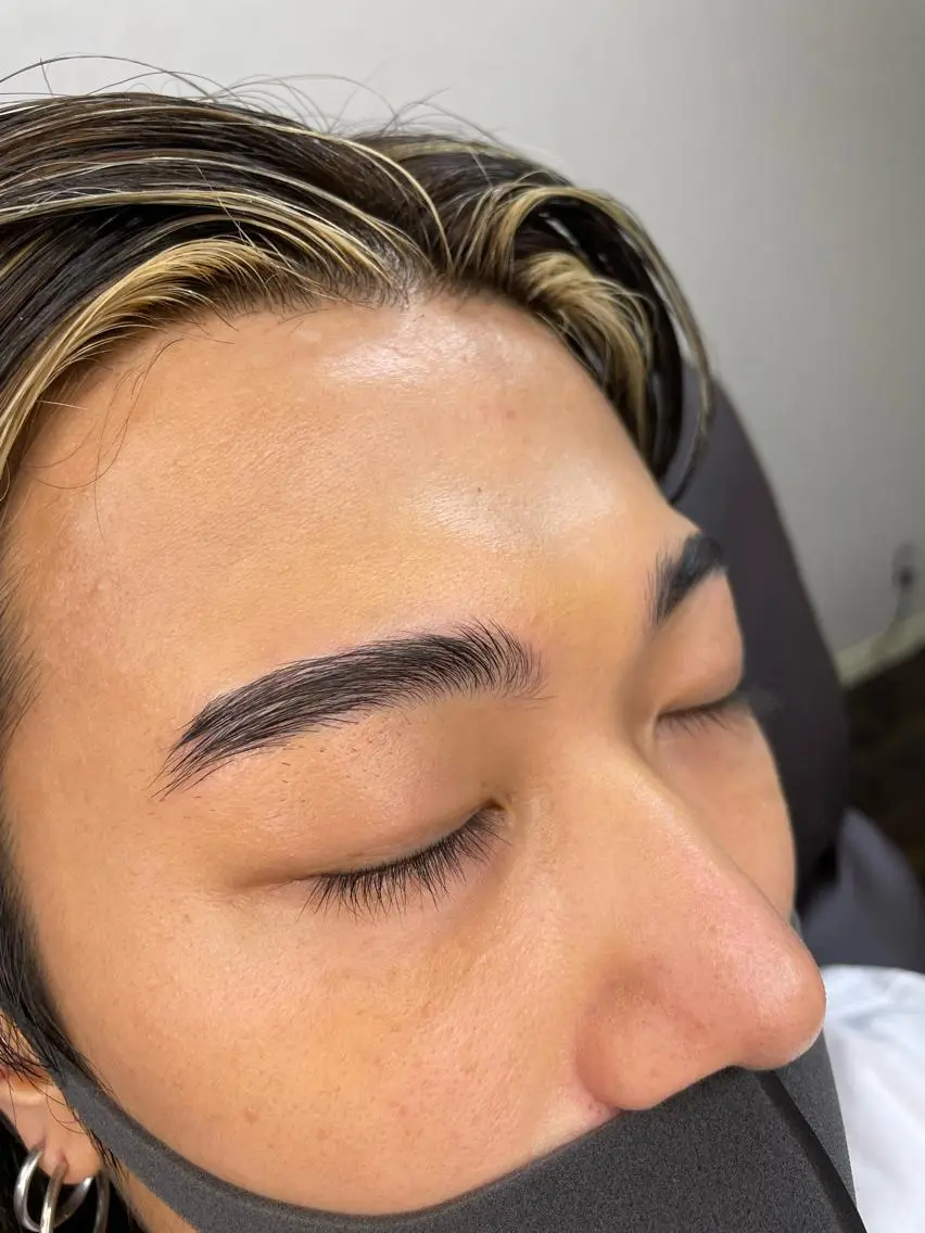 アイブロウ ハリウッドブロウリフト メンズアイブロウ MIZUKI eyelashの眉毛・アイブロウイメージ
