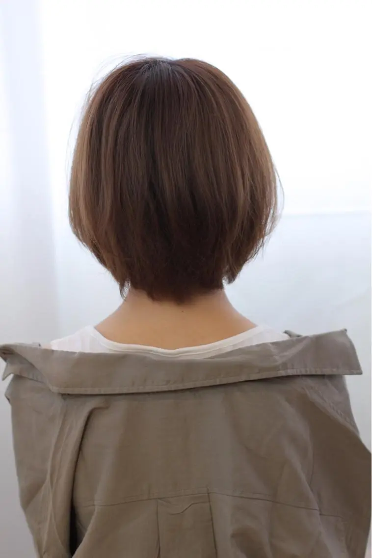 ショート カラー 透明感カラー⭐️ 田嶋麗奈のヘアスタイル