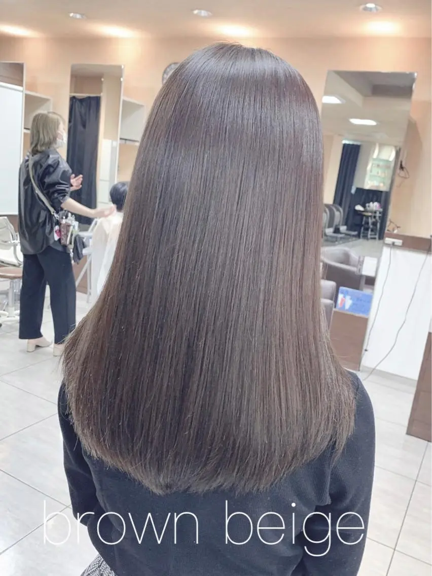 セミロング レイヤー/艶髪カラー 森本くるみのヘアスタイル