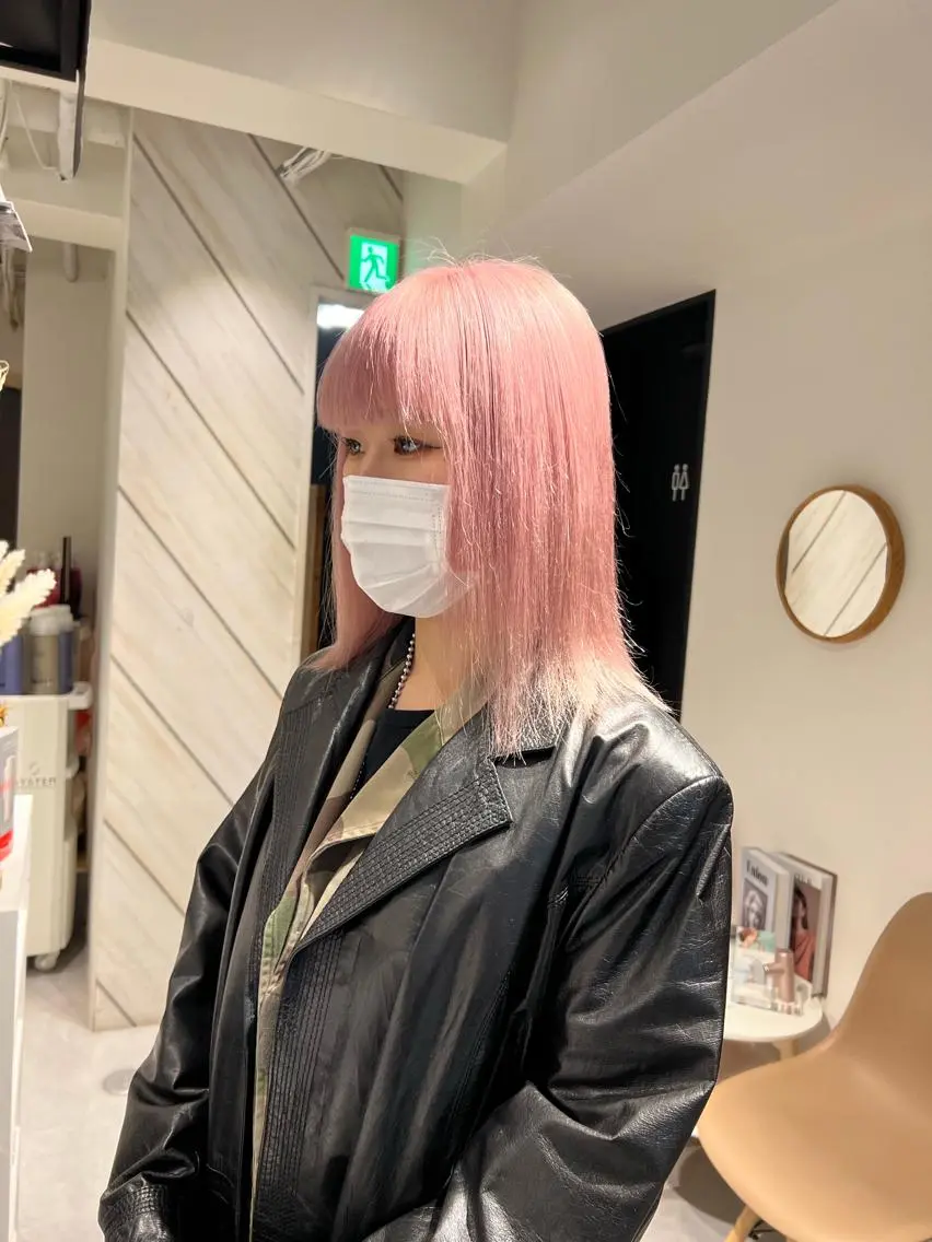 ミディアム デザイン🥇複雑履歴 ハイトーン特化のヘアスタイル