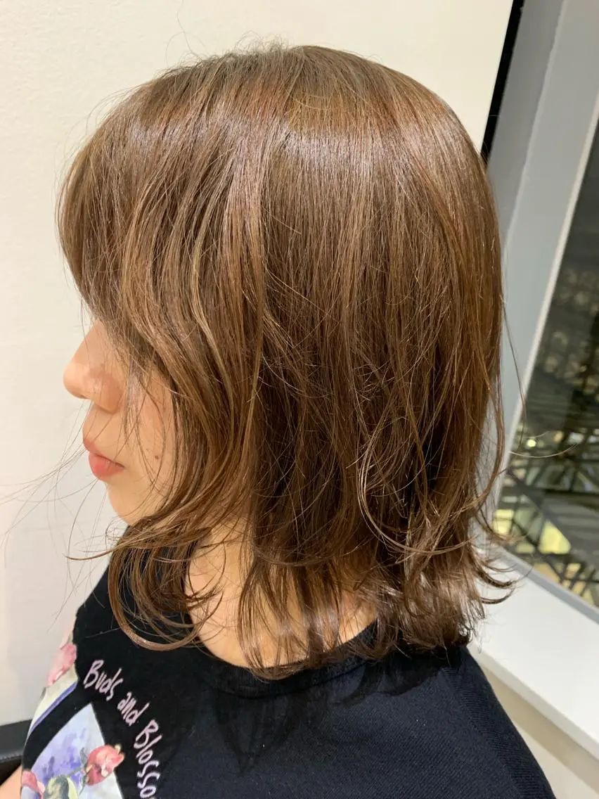 ミディアム ヘアカラー 土佐 優奈のヘアスタイル