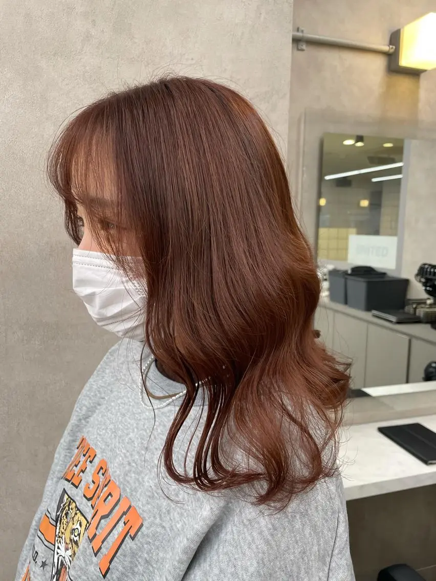 ロング カラー 抜け感レイヤー︴ ニュアンスカラーのヘアスタイル